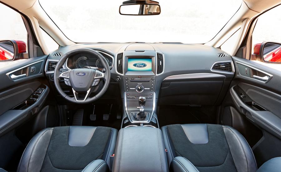  Ford S-Max 2015 года  (фото 14 из 30)